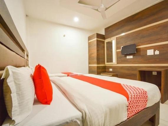 Balle Balle Inn By Next Level Hotels Amritsar Bagian luar foto